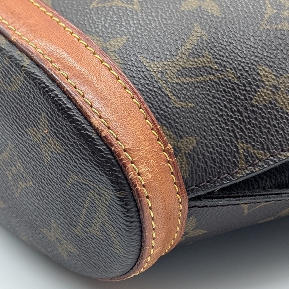 Louis Vuitton Monogram Canvas Hudson Tote - Picture 12 of 16